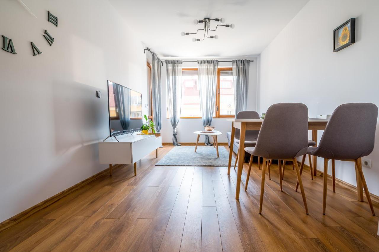 City View Apartment With 2 Bedrooms And Free Garage 블라고에프그라드 외부 사진